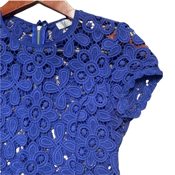 INTERMIX Exclusive Lace Eyelet Zipper Back Top Size S - Picture 3 of 11